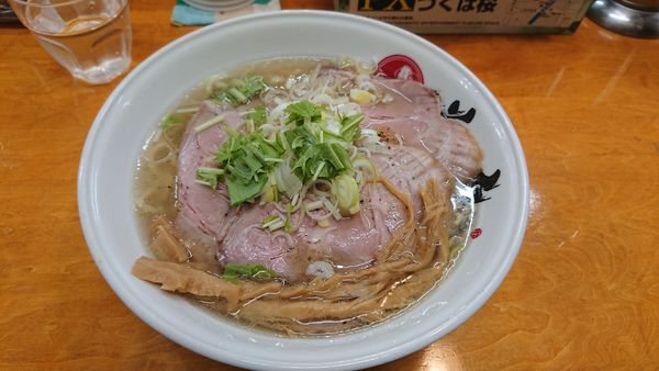 「ﾁｬｰｼｭｰめん 塩 大盛 1050円」@らーめん逆流の写真