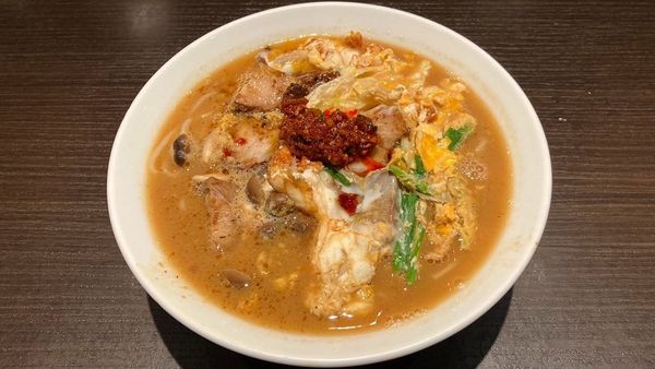 「東京駅一番街15周年記念限定 俺式豚骨味噌ラーメン」@とんこつらーめん俺式 純 東京ラーメンストリート店の写真