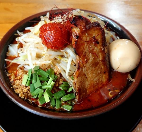 「しびれベトコン誤爆」@ラーメン・つけ麺 爆王の写真