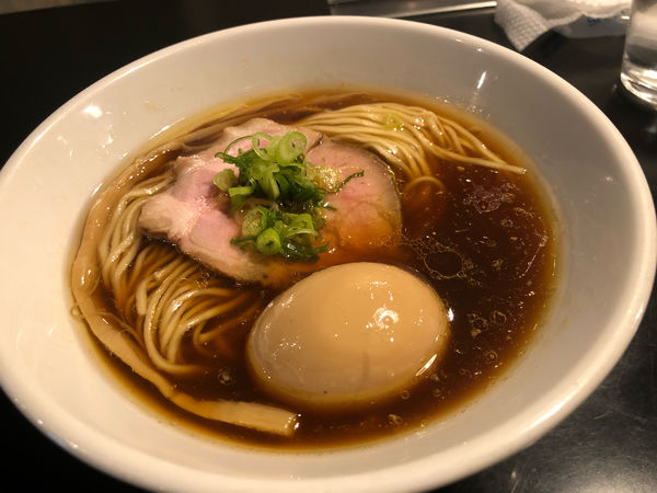 「味玉中華そば900円」@AKEBIの写真