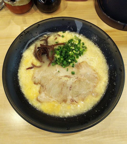 「海老もっこり玉子とじらーめん 750円」@らーめん和屋の写真