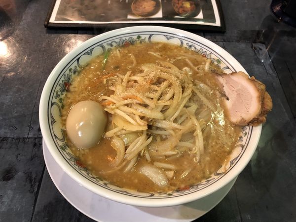 「背脂入り味噌ラーメン」@麺山 長苗代店の写真