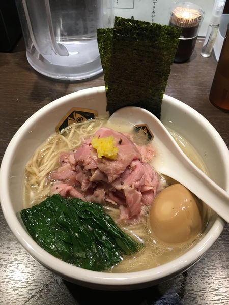 「特製真鯛らーめん大盛り」@真鯛らーめん 麺魚 神保町店の写真