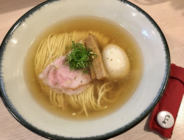 「味玉塩らーめん」@麺笑巧真の写真