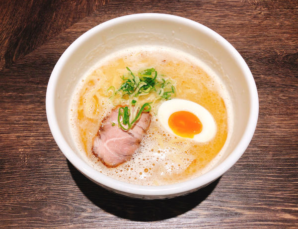 「鶏白湯煮干し醤油」@らーめん きび屋の写真