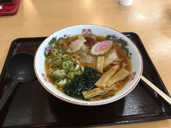 「ラーメン　560円」@道の駅 果樹公園あしがくぼ食堂の写真