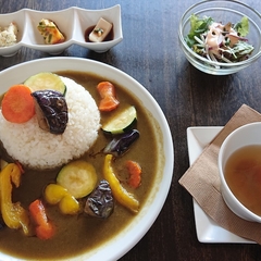 Cafe&Bar UMIラボ 千葉駅前店の画像