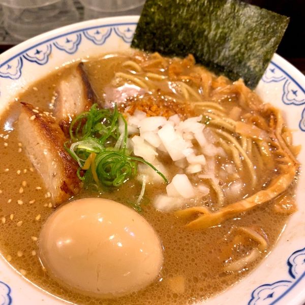 「味玉らーめん」@麺や 庄のの写真