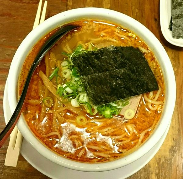 「辛醤油らーめん」@拉麺 じゃかじゃかの写真