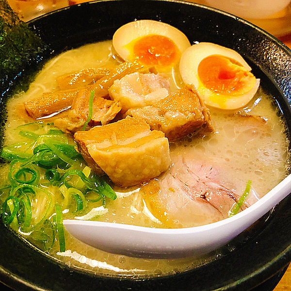 「得吉らーめん」@九州ラーメン 博多吉もんの写真