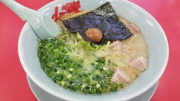 「朝ラーメン　コロチャートッピング」@山岡家 松本店の写真