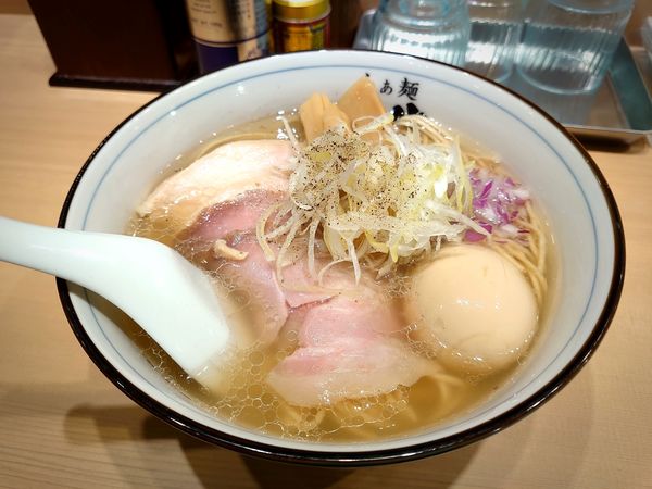 「ポルチーニ茸香る特製塩らぁ麺」@らぁ麺 凱哉の写真