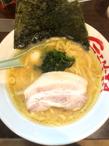 「醤油ラーメン」@横浜家系ラーメン 吟家 花見川店の写真