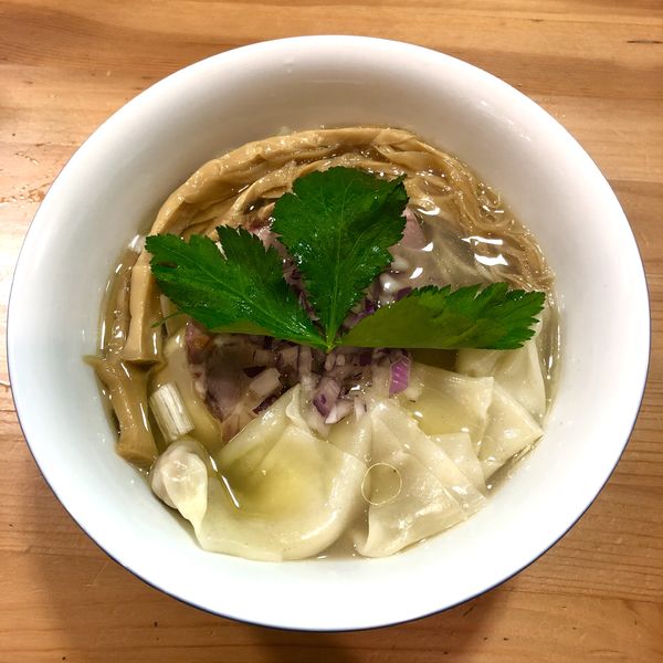 「【週替わり限定】蛤塩そば￥850＋わんたん増し￥150」@アメノオトの写真