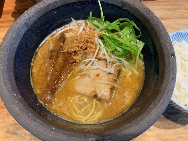 「らぁめん塩」@俺の創作らぁめん 極や 麹町支店の写真