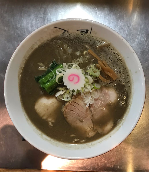 「濁り煮干しソバ」@津軽煮干中華蕎麦 サムライブギーの写真