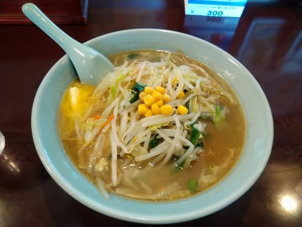 「塩バターラーメン」@満北亭 砂川九番店の写真
