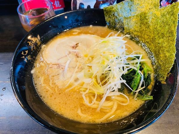 「らーめん」@城南らーめん 紫龍 旗の台本店の写真