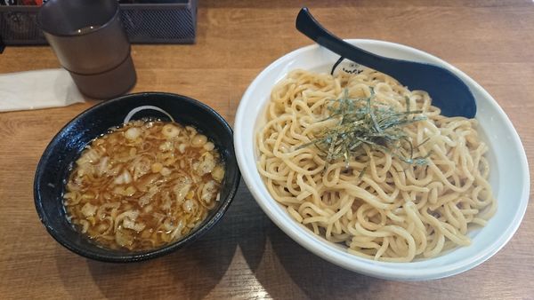 「魚介鶏豚骨つけ麺大盛 900円」@麺創 麺魂 江坂本店の写真