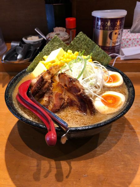 「チャーシューみそラーメン+バター+コーン」@ラーメン味来の写真