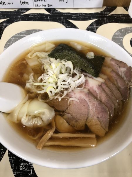 「チャーシューワンタンメン1000円」@寺カフェ 中華そば水加美の写真