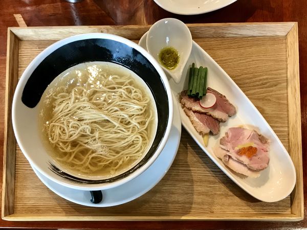 「サッポロ黒ラベル＋魔切初孫＋合鴨の低温調理→鴨の塩そば」@麺処しろくろの写真