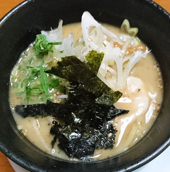 「濃厚煮干し鶏白湯ラーメン」@魚民 羽生東口駅前店の写真