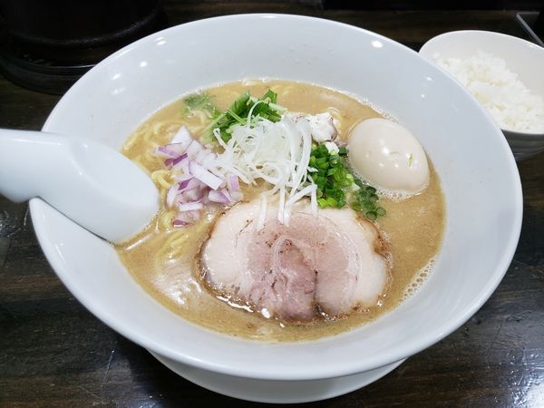 「味噌ラーメン+味玉+半ライス」@ラーメン晃煇の写真