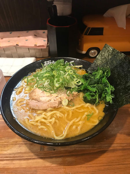 「ラーメン大盛り醤油、中太麺」@麺処 きらくの写真