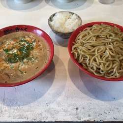 えび味噌クリームつけ麺特盛(茹で前500g)