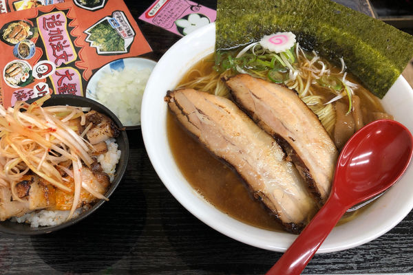 「煮干そば730円+まかないチャーシュー丼280円」@麺屋こうきの写真