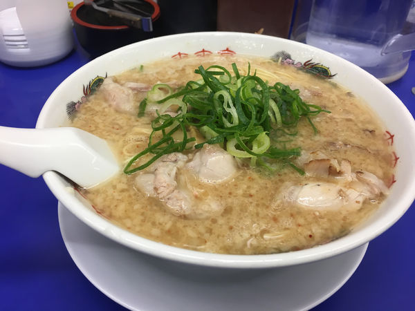 「こってりラーメン大盛背脂多め」@来来亭 福山蔵王店の写真