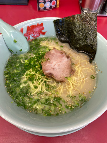 「朝ラーメン（梅抜き）」@ラーメン山岡家 伊勢崎宮子店の写真