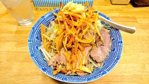 「【限定】オニオンラーメン(中盛･ニンニク)」@らーめん きじとらの写真