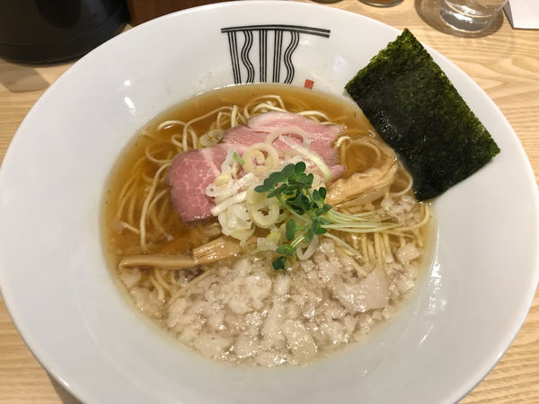 「背脂中華そば 800円」@ビブグルメンの写真