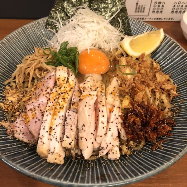 「まぜそば (麺増し＋200g)＋名古屋コーチン生玉子」@自家製手もみ麺 鈴ノ木の写真