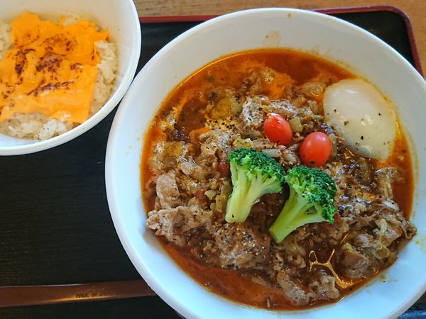「【限定】ビーフトマトカレーヌードル（チーズ飯付き）￥980」@和風らーめん 凪の写真