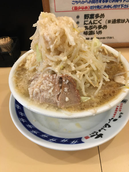 「らーめん中盛り」@らーめん大 高円寺店の写真