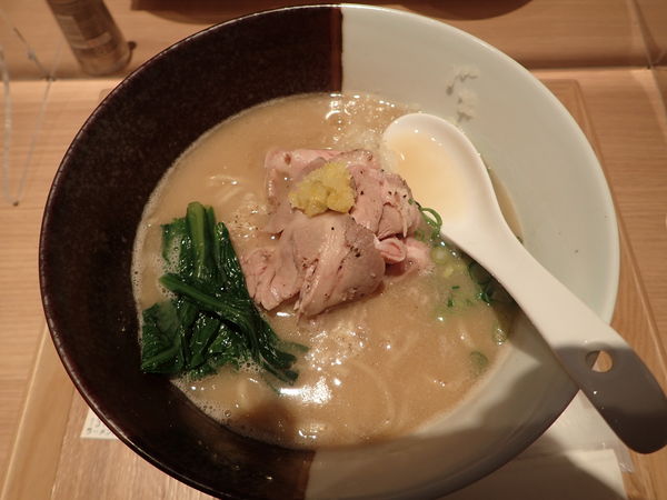 「（麺魚）濃厚真鯛ラーメン（提供価格：1,100円）」@ラーメンWalkerキッチンの写真