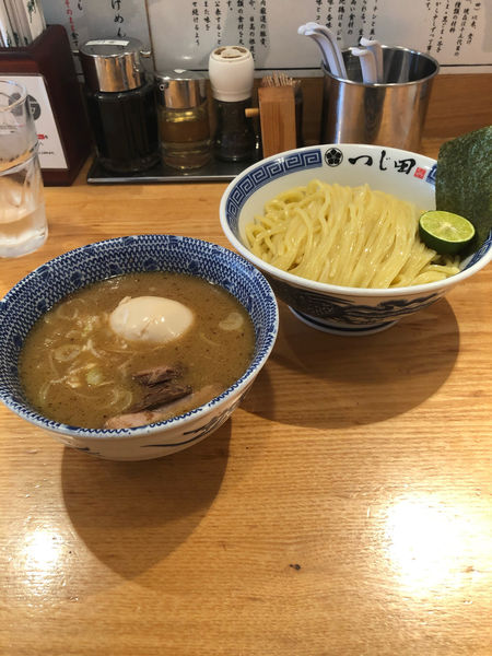 「特製濃厚つけ麺玉子入り」@つじ田 日本橋八重洲店の写真