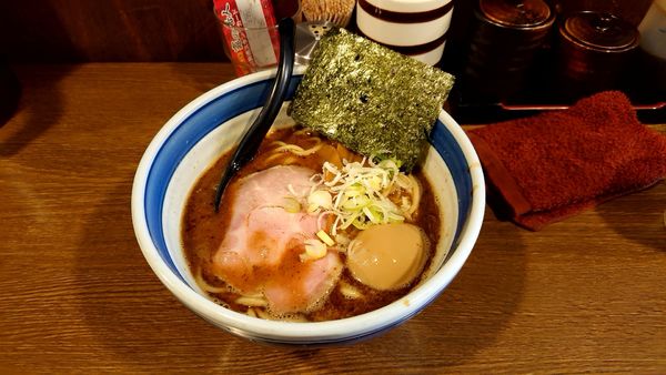 「味玉らーめん」@麺屋あらき 竈の番人外伝の写真
