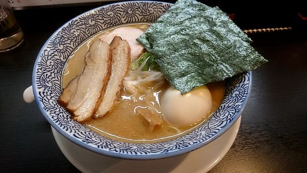 「濃厚鶏白湯そば」@麺屋 㐂助の写真