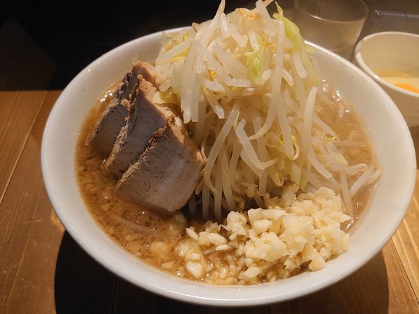 「ラーメン300g」@ラーメン豚珍の写真