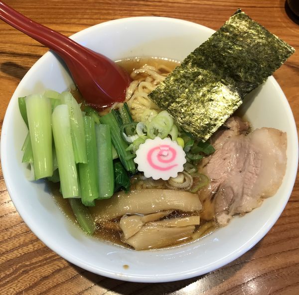 「らぁめん小¥530 小松菜サービス」@神田らぁめん 悠 HARUKAの写真