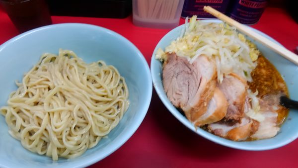 「小ぶたつけ麺、麺半分」@ラーメン二郎 中山駅前店の写真