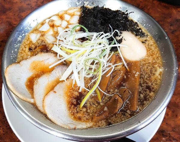 「特製 勝ラーメン980」@らーめん 勝 燕三条店の写真