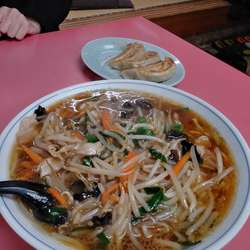 もやしラーメン麺大盛野菜大盛