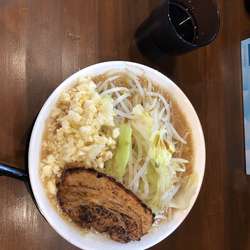 ラーメン　野菜普通ニンニクマシ