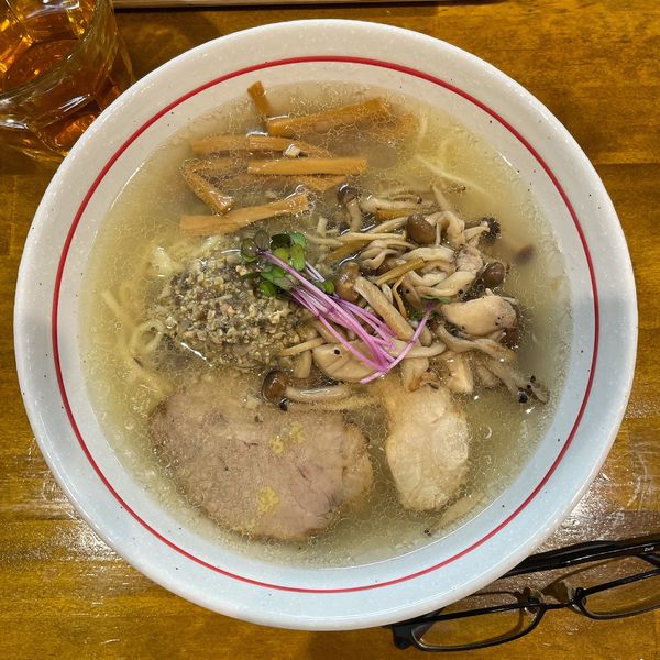 「牡蠣と三種のきのこ塩らーめん」@麺屋 ぬまたの写真