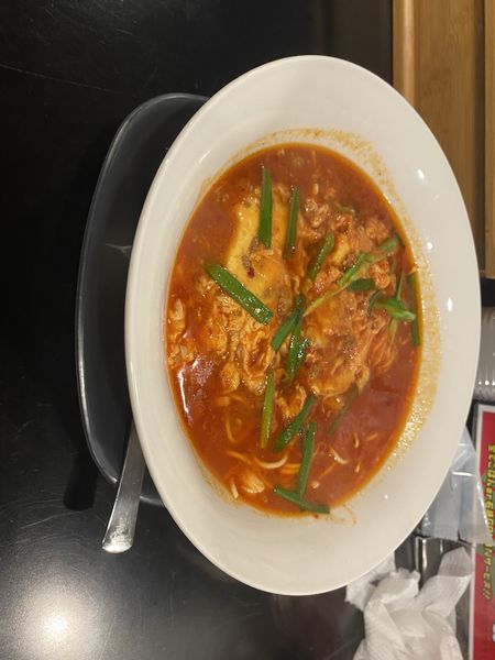 「トマト辛麺(2辛)太麺+石焼チーズご飯」@岡山辛麺 つるっと亀の写真